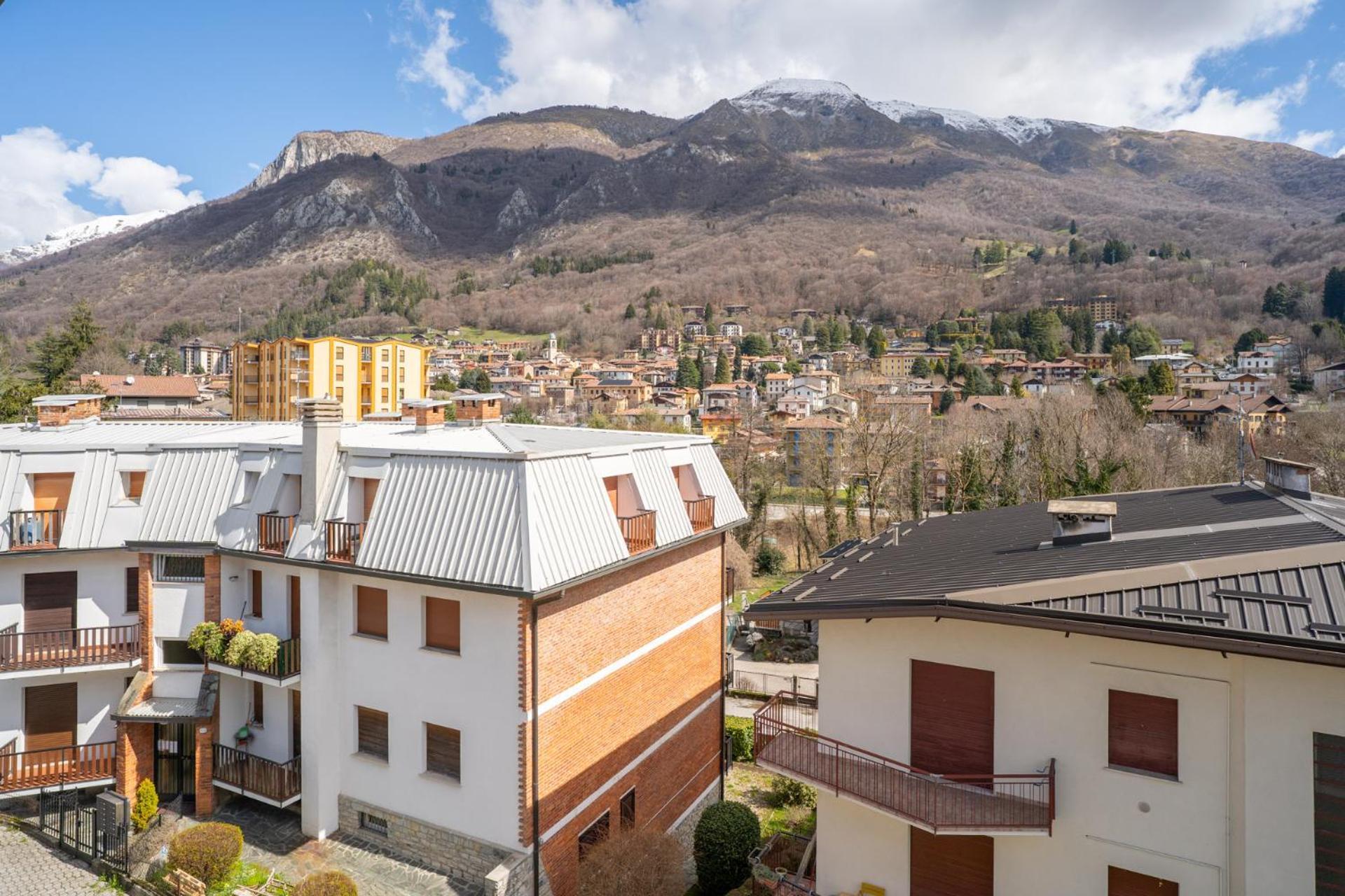 Mountain Lodging With Fireplace And Mountain View Barzio Buitenkant foto