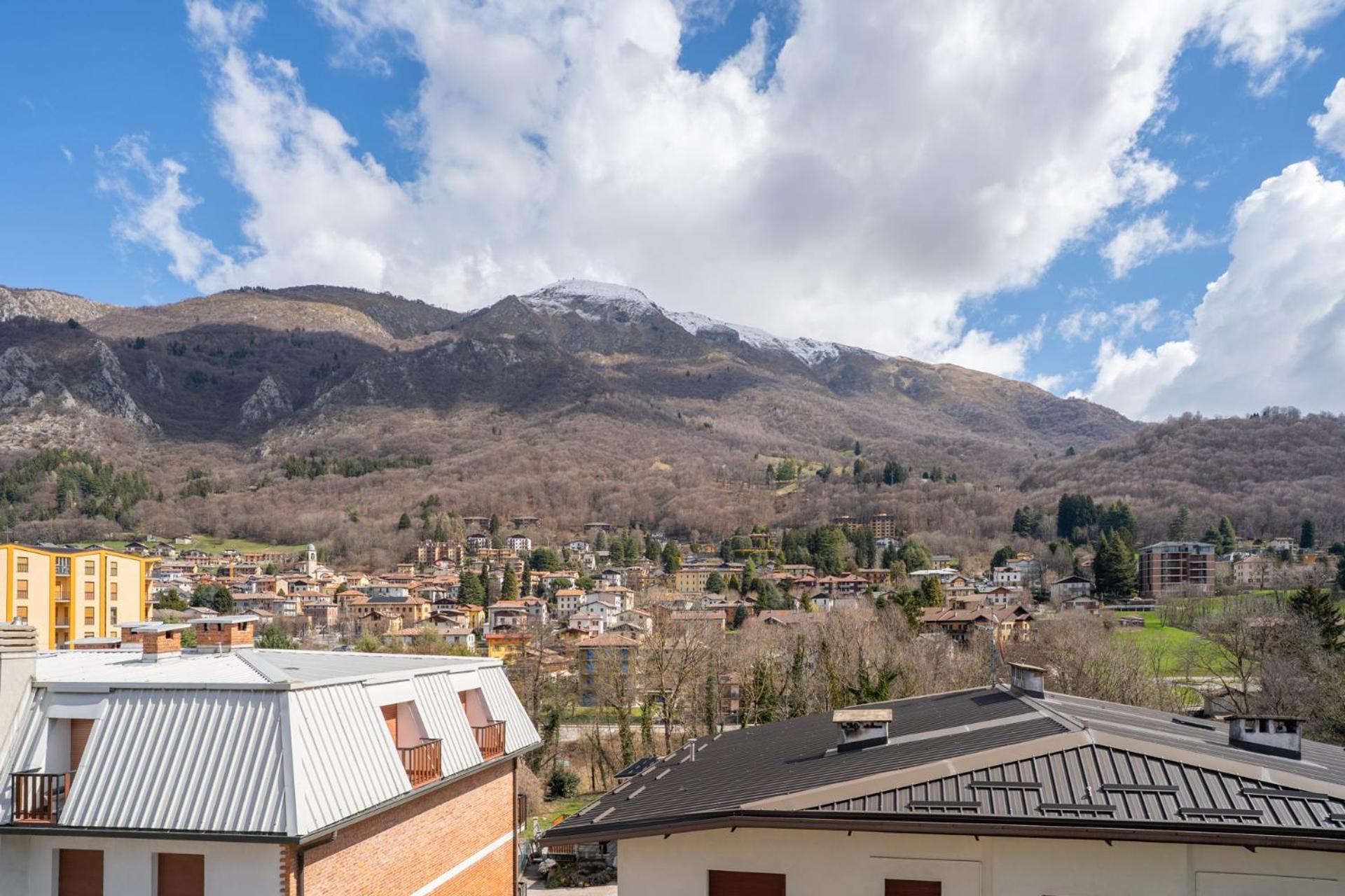 Mountain Lodging With Fireplace And Mountain View Barzio Buitenkant foto