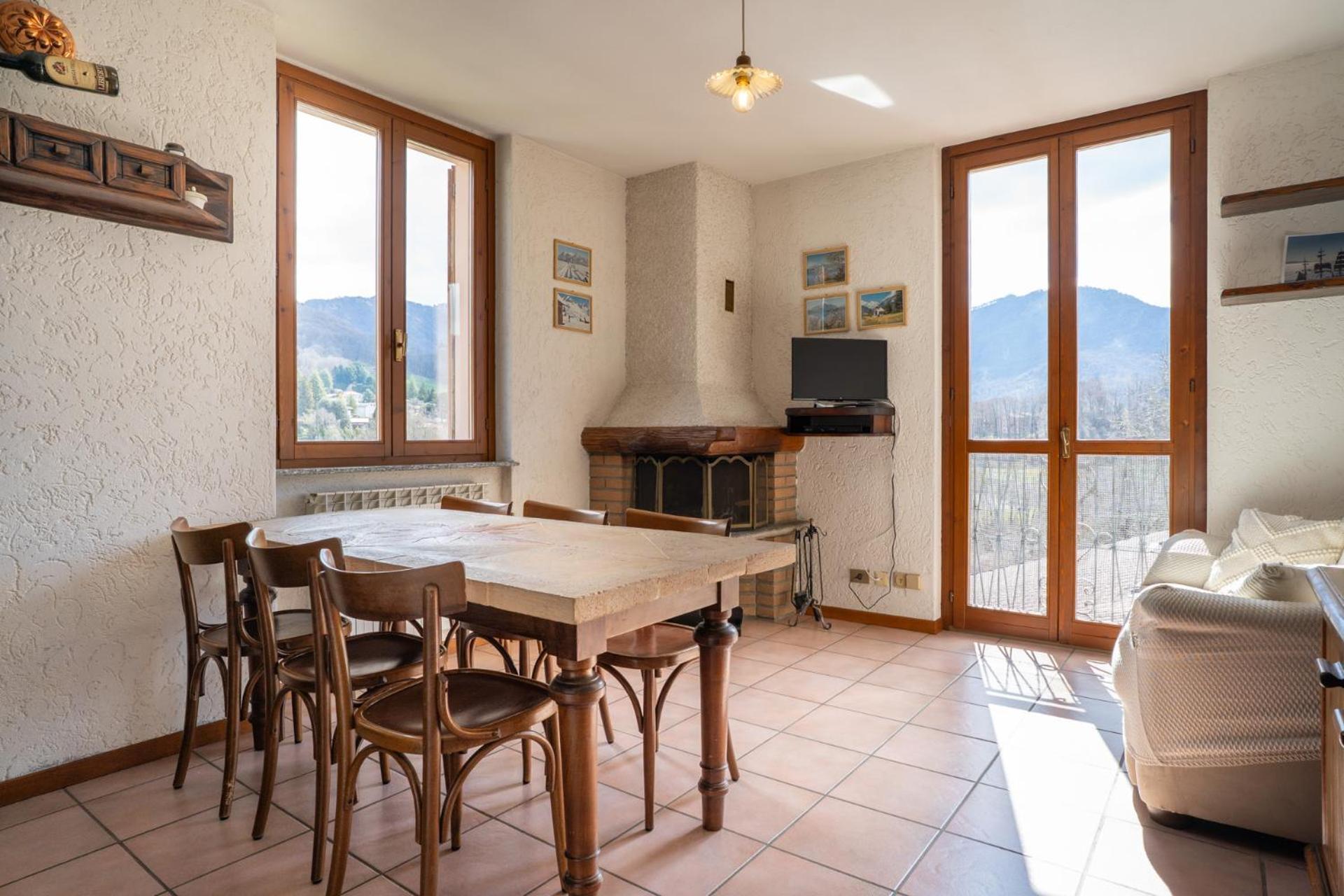 Mountain Lodging With Fireplace And Mountain View Barzio Buitenkant foto